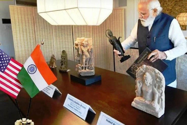 Artifacts Retrieval PM Modi