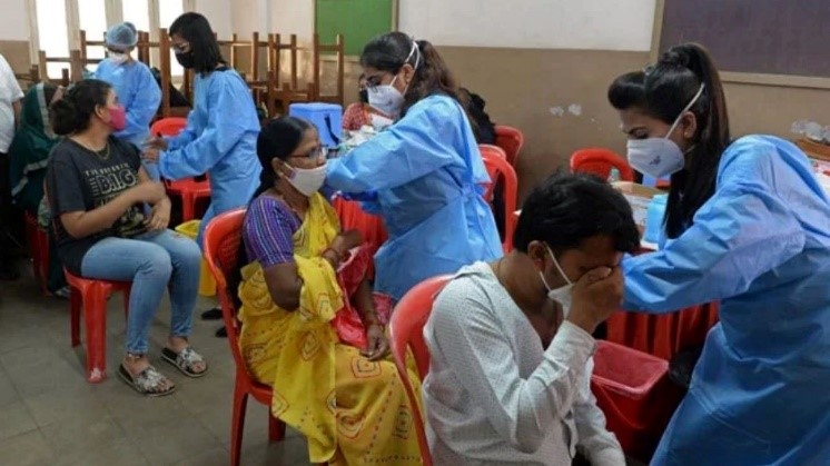 100 crores vaccine doses in India